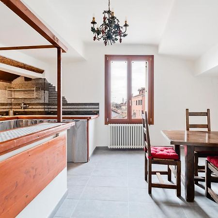 Апартаменты Ponte Di Rialto Penthouse With Panoramic Terrace Венеция Экстерьер фото