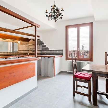 Апартаменты Ponte Di Rialto Penthouse With Panoramic Terrace Венеция Экстерьер фото