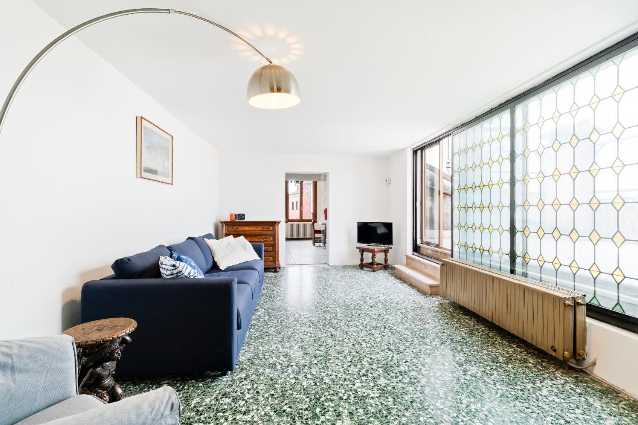 Апартаменты Ponte Di Rialto Penthouse With Panoramic Terrace Венеция Экстерьер фото